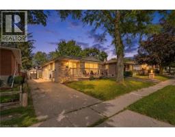 22 MARK Crescent, Cambridge, Ontario