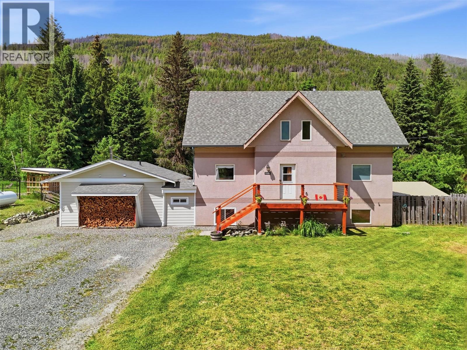 Kamloops House for sale: 6 bedroom 3,001 sq.ft. (Listed 2026-07-06)