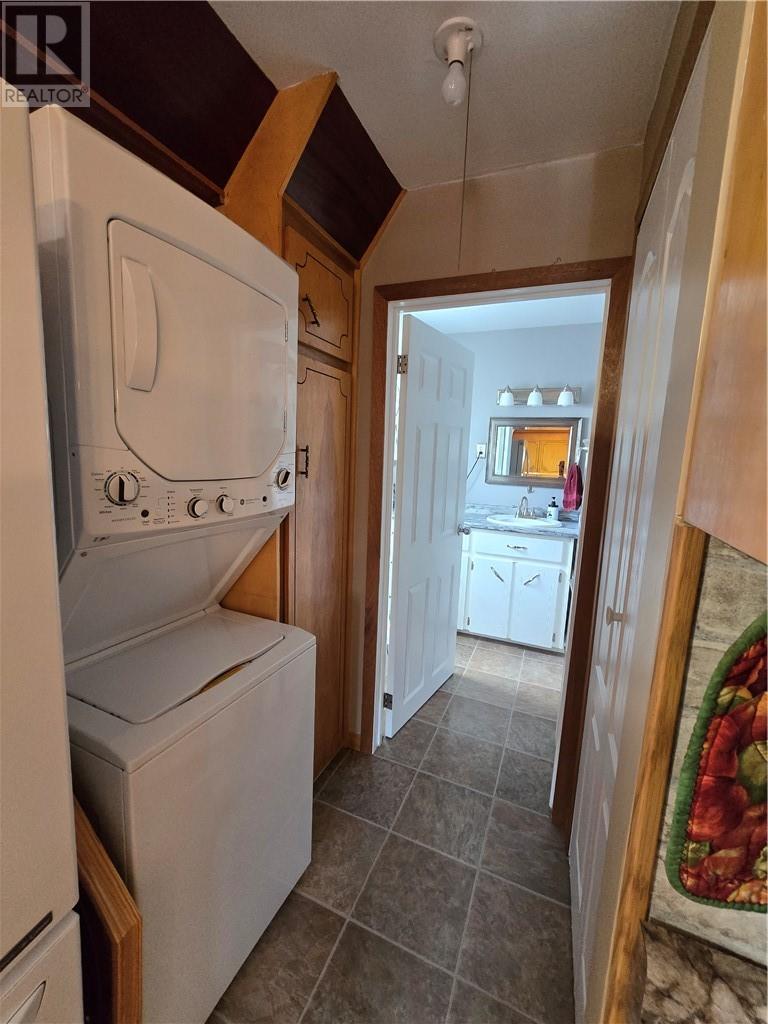 102 Laren Street, Wahnapitae, Ontario  P0M 3C0 - Photo 13 - 2128899