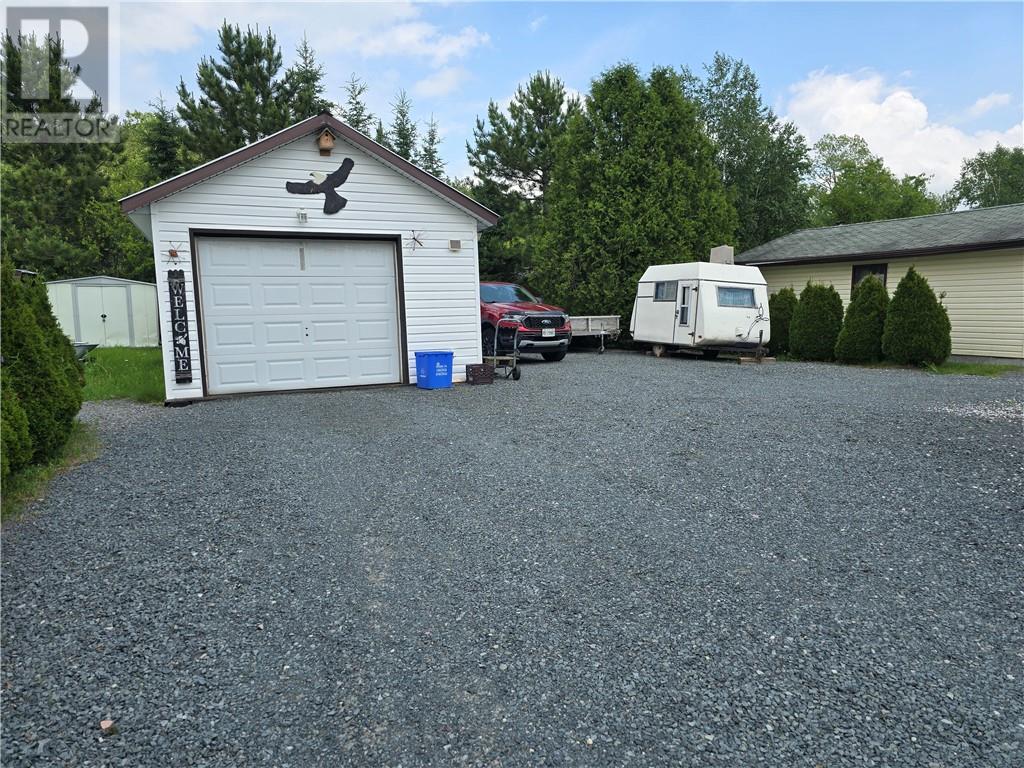 102 Laren Street, Wahnapitae, Ontario  P0M 3C0 - Photo 2 - 2128899