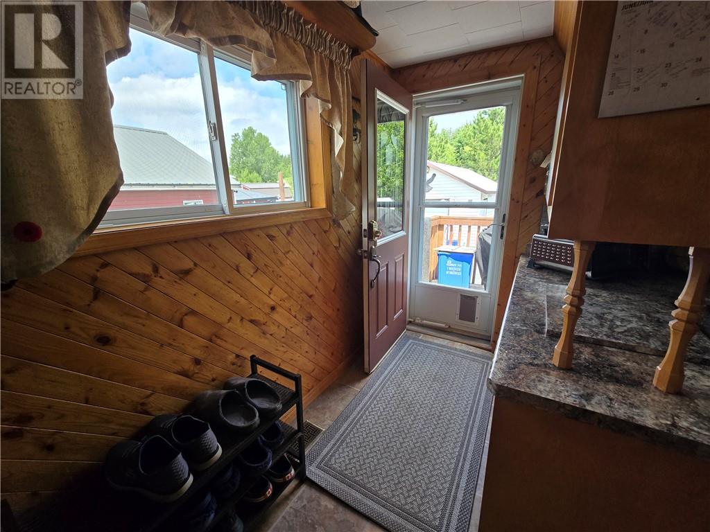 102 Laren Street, Wahnapitae, Ontario  P0M 3C0 - Photo 6 - 2128899
