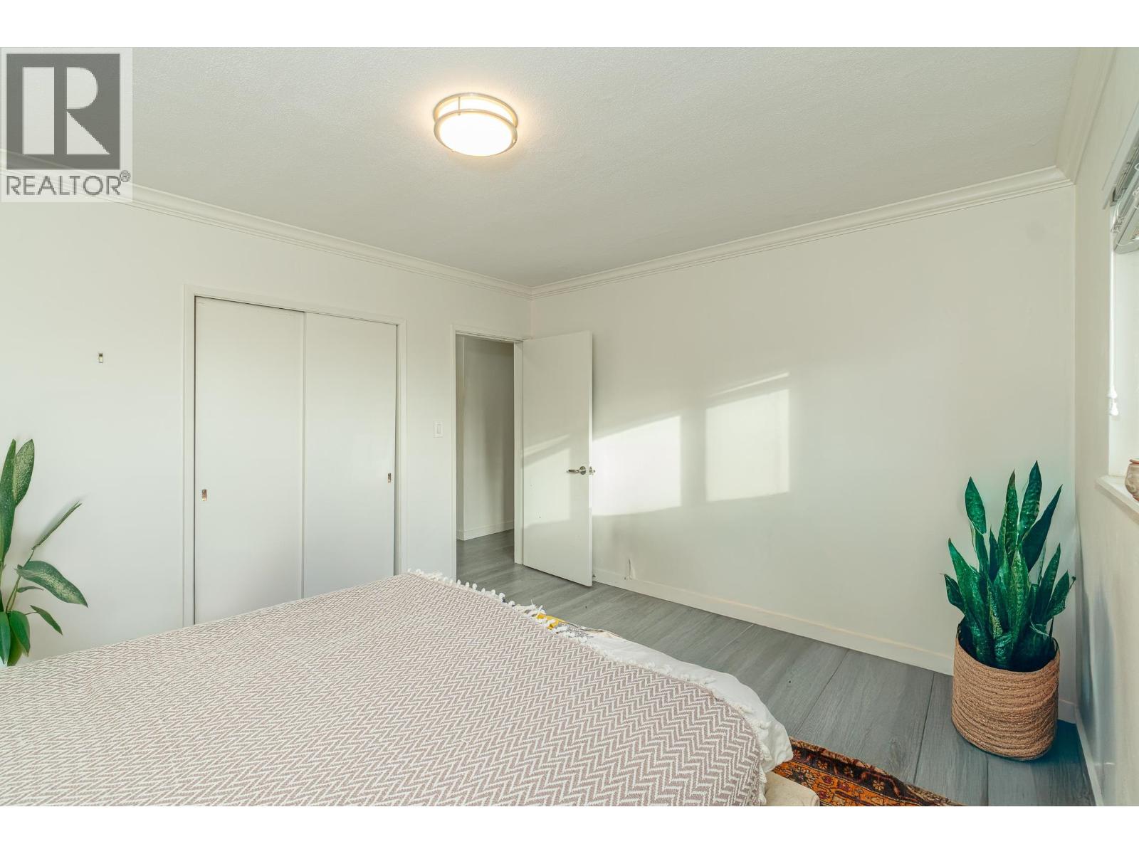 6407 Clinton Street, Burnaby, British Columbia  V5E 1A3 - Photo 12 - R3141375