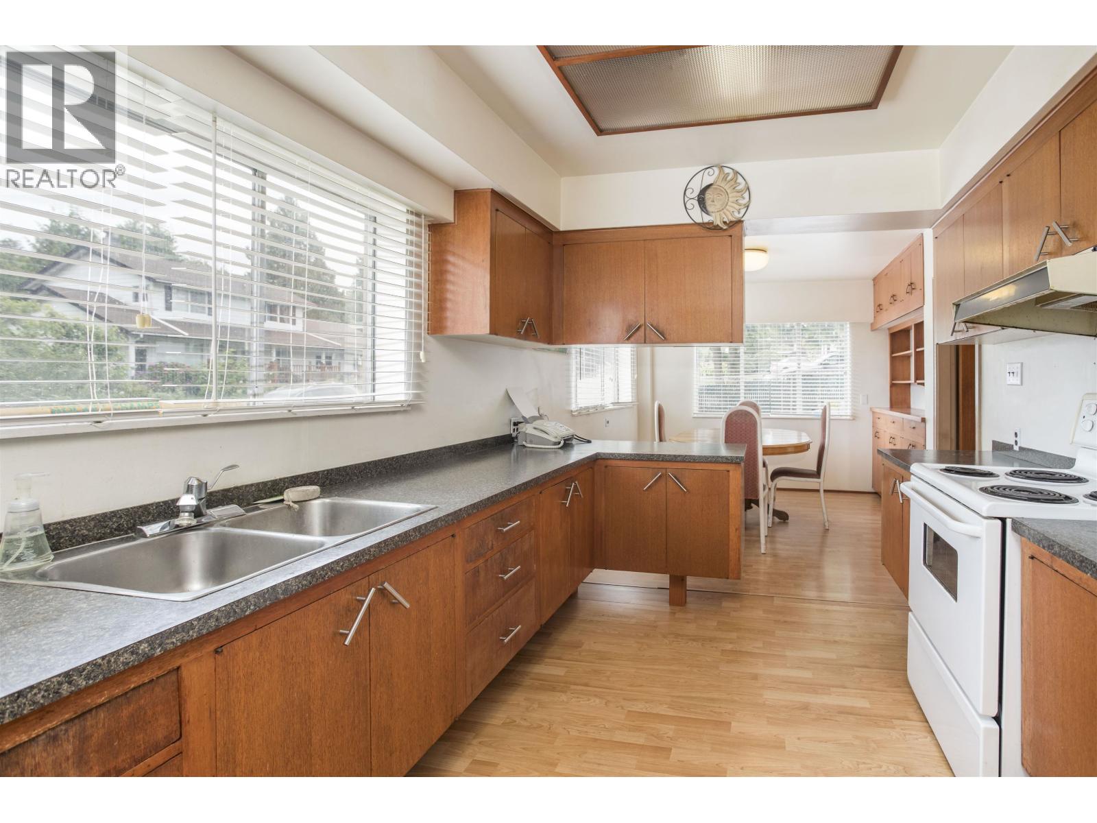12393 Gray Street, Maple Ridge, British Columbia  V2X 5V1 - Photo 14 - R3141394