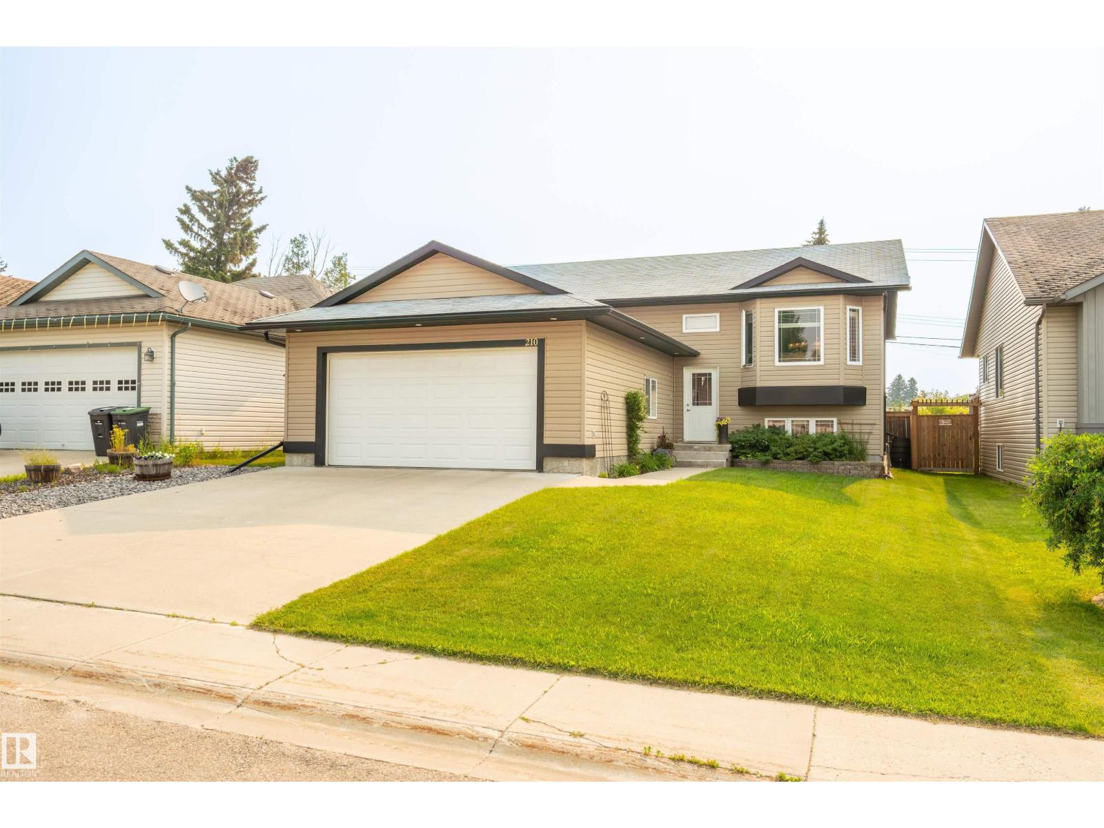 210 23 St, Cold Lake, Alberta  T9M 0A8 - Photo 1 - E4496415
