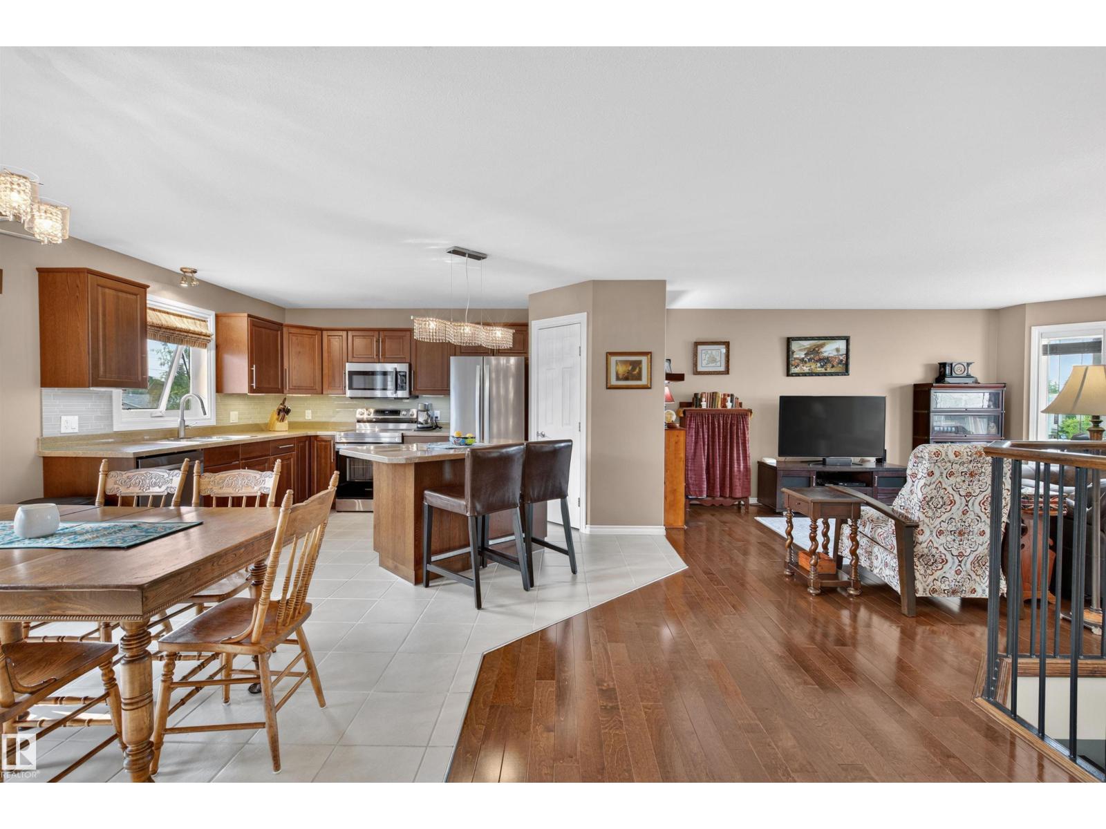 210 23 St, Cold Lake, Alberta  T9M 0A8 - Photo 6 - E4496415