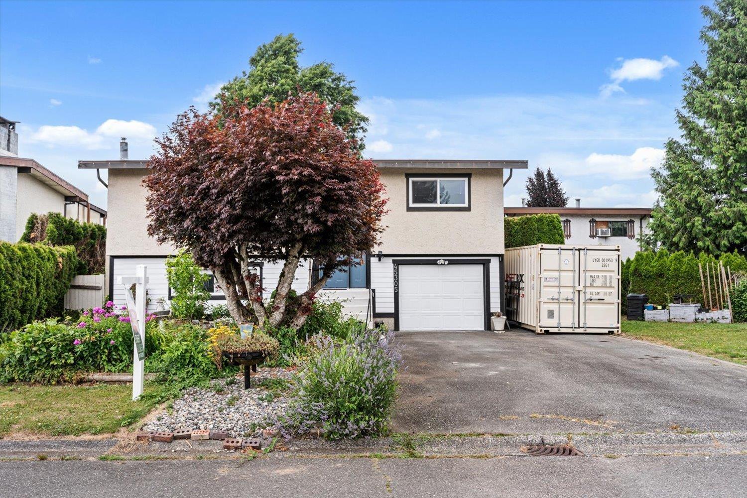 45305 Paisley Avenue, Chilliwack Proper West, Chilliwack, British Columbia  V2P 7B4 - Photo 2 - R3126518
