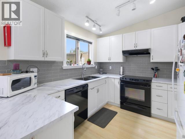 11 Basswood Street, Whitehorse, Yukon Y1A 4P4 - Photo 9 - 17440