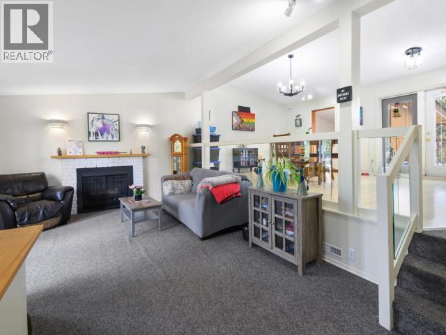 11 Basswood Street, Whitehorse, Yukon Y1A 4P4 - Photo 6 - 17440