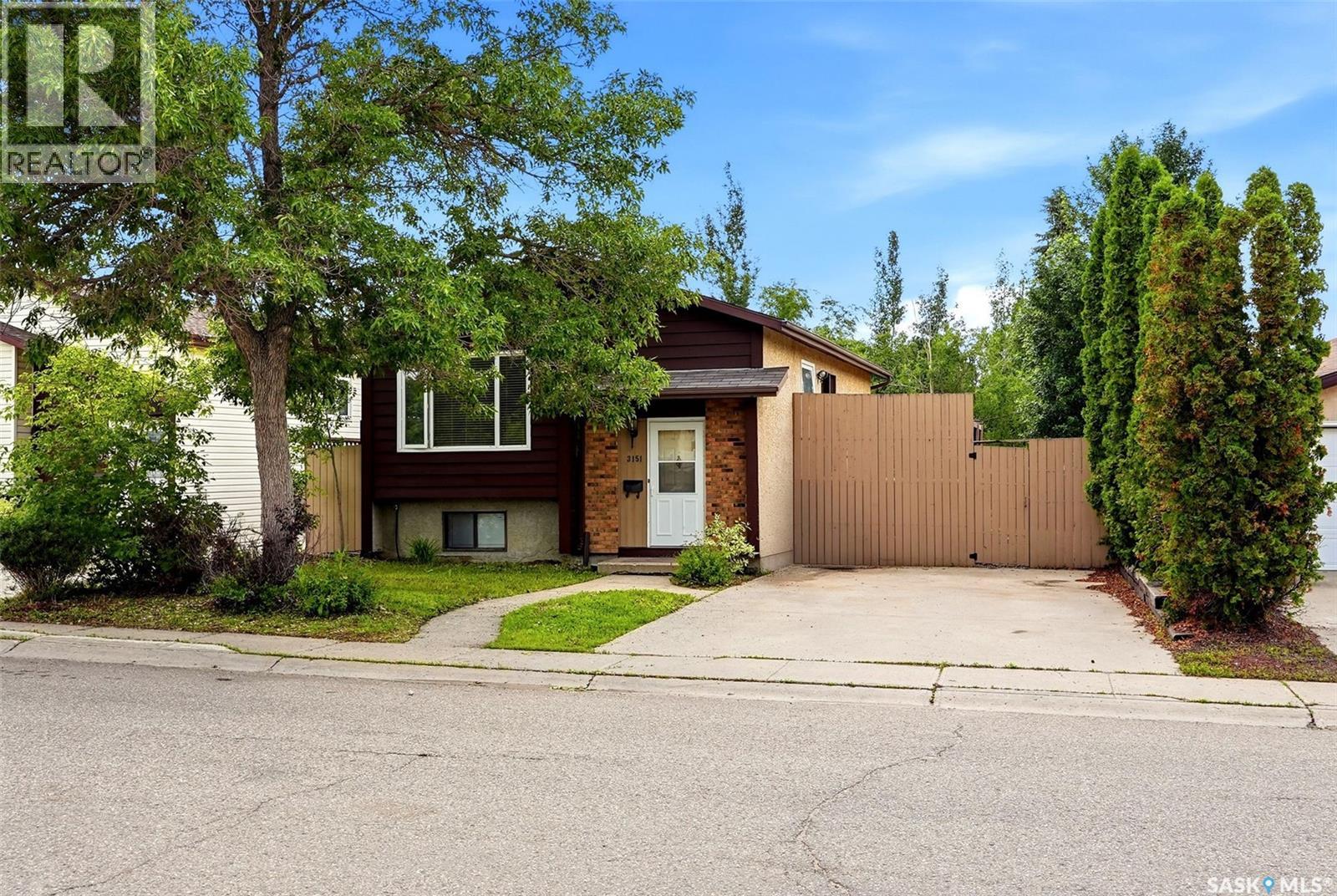 3151 Jenkins Drive E, Regina, Saskatchewan  S4N 6X4 - Photo 35 - SK041137