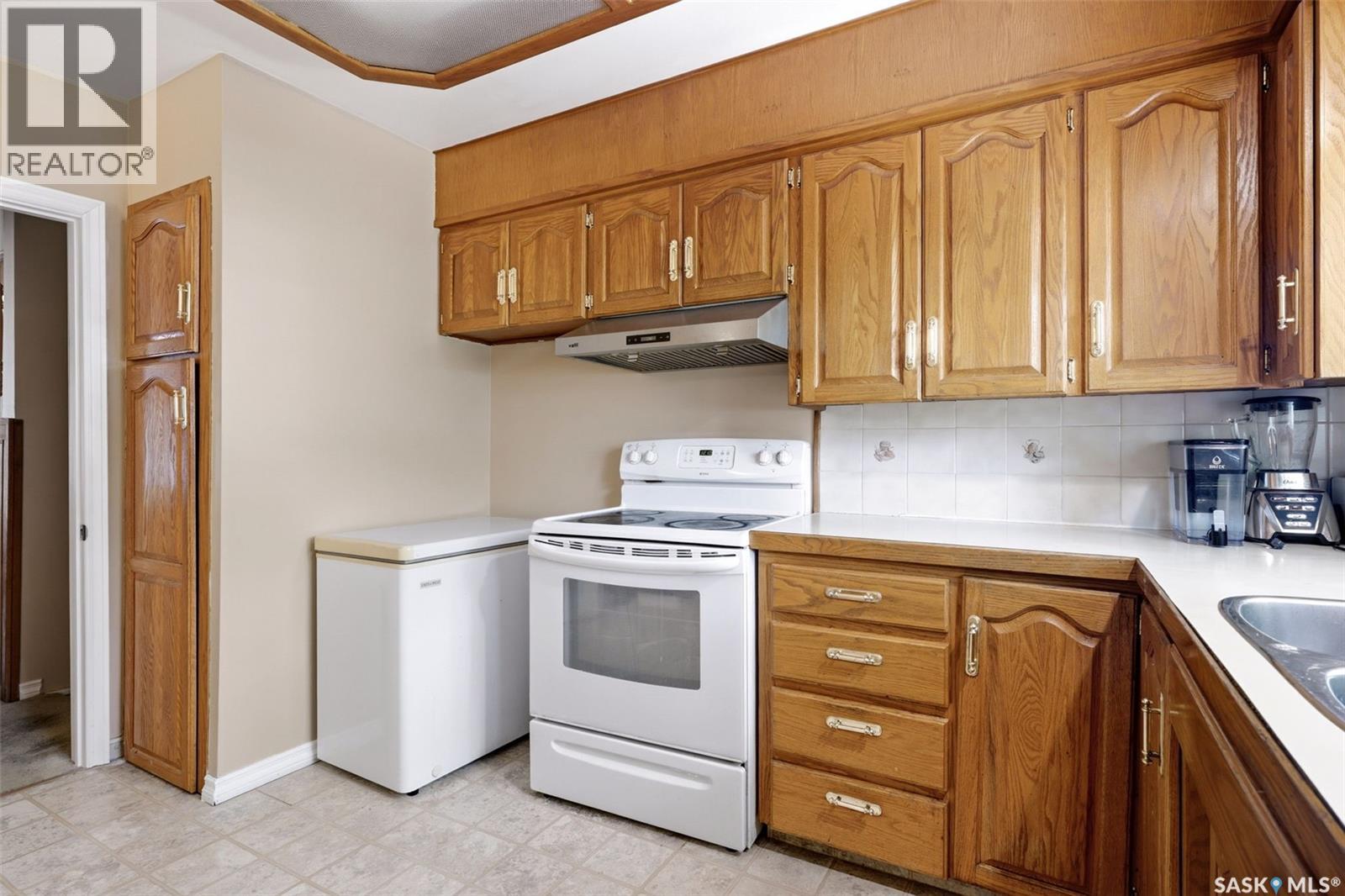24 Davidson Crescent, Regina, Saskatchewan S4S 4S9 - Photo 10 - SK041136