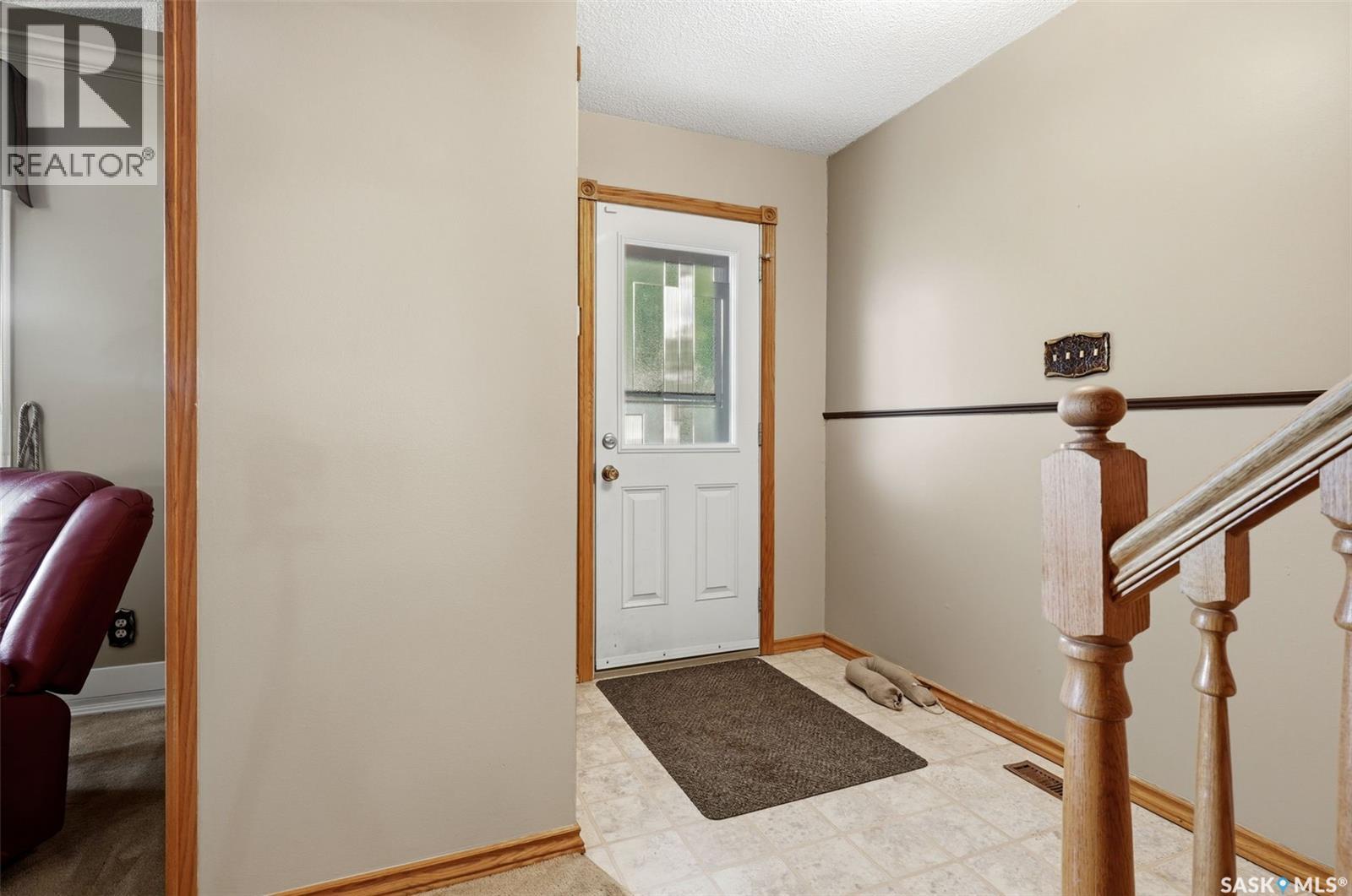 24 Davidson Crescent, Regina, Saskatchewan S4S 4S9 - Photo 3 - SK041136