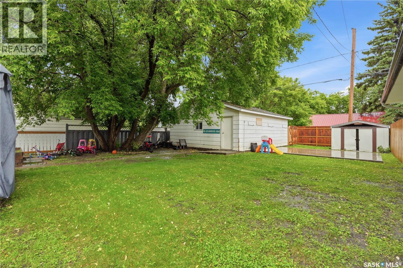 1007 4th Street, Rosthern, Saskatchewan  S0K 3R0 - Photo 5 - SK041080