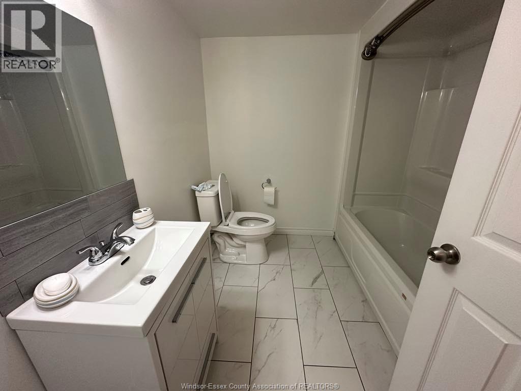 7929 Hawthorne Drive, Windsor, Ontario  N8R 2J9 - Photo 46 - 26015676