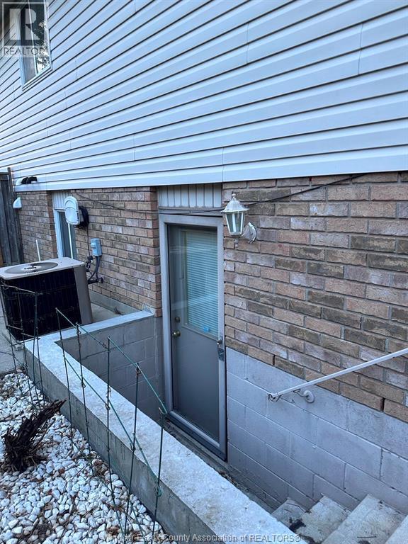 7929 Hawthorne Drive, Windsor, Ontario  N8R 2J9 - Photo 48 - 26015676