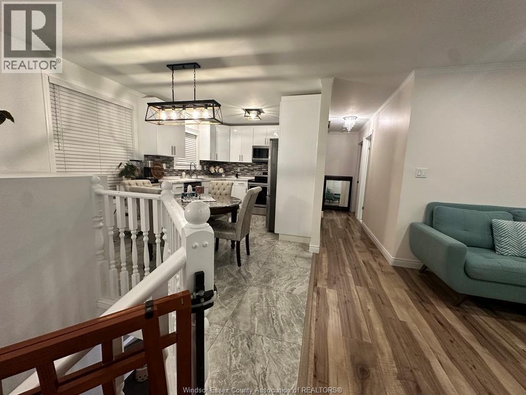 7929 Hawthorne Drive, Windsor, Ontario  N8R 2J9 - Photo 7 - 26015676