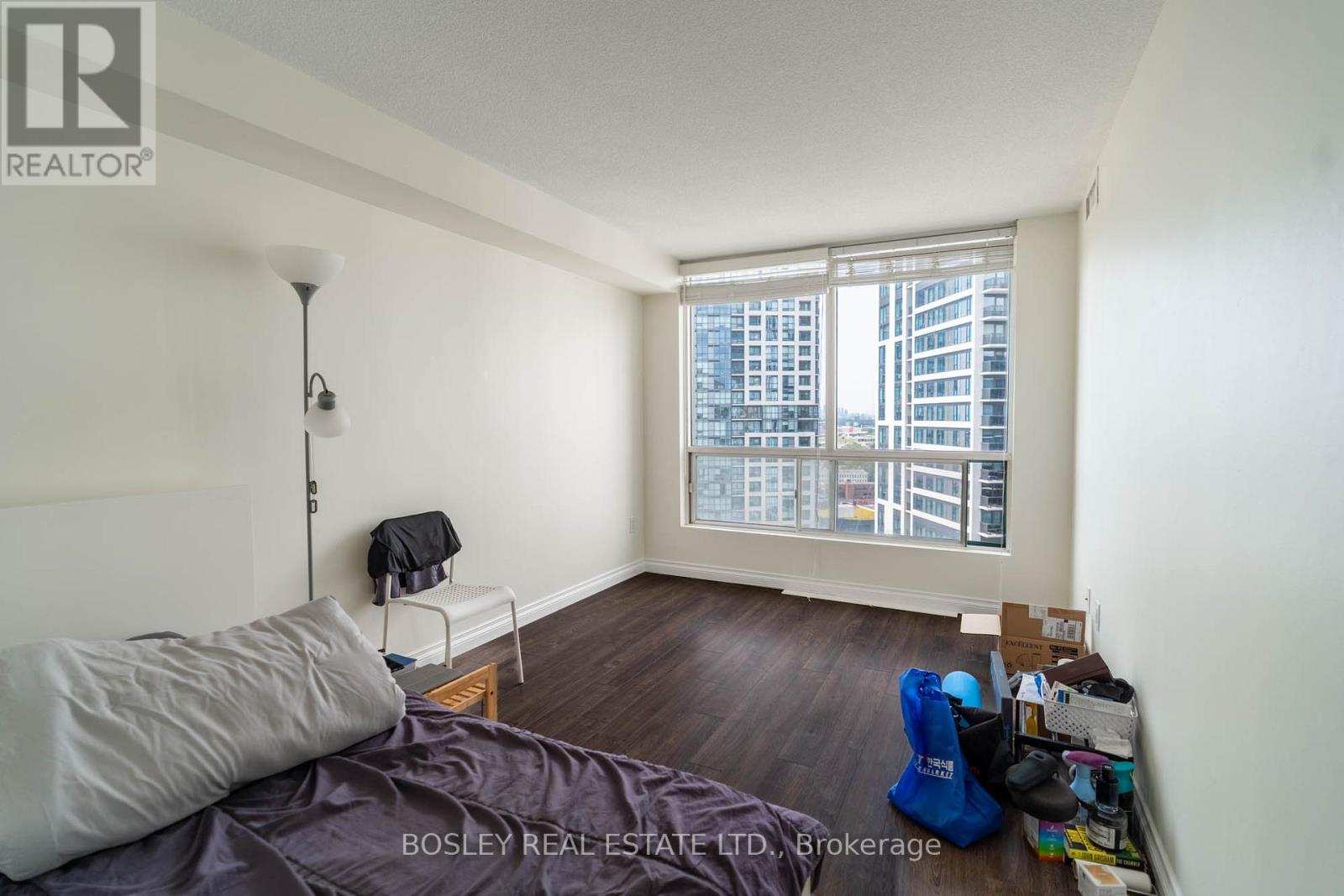 2202 - 101 Subway Crescent, Toronto, Ontario  M9B 6K4 - Photo 10 - W13506478