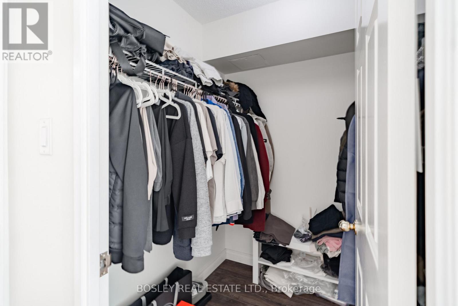 2202 - 101 Subway Crescent, Toronto, Ontario  M9B 6K4 - Photo 14 - W13506478