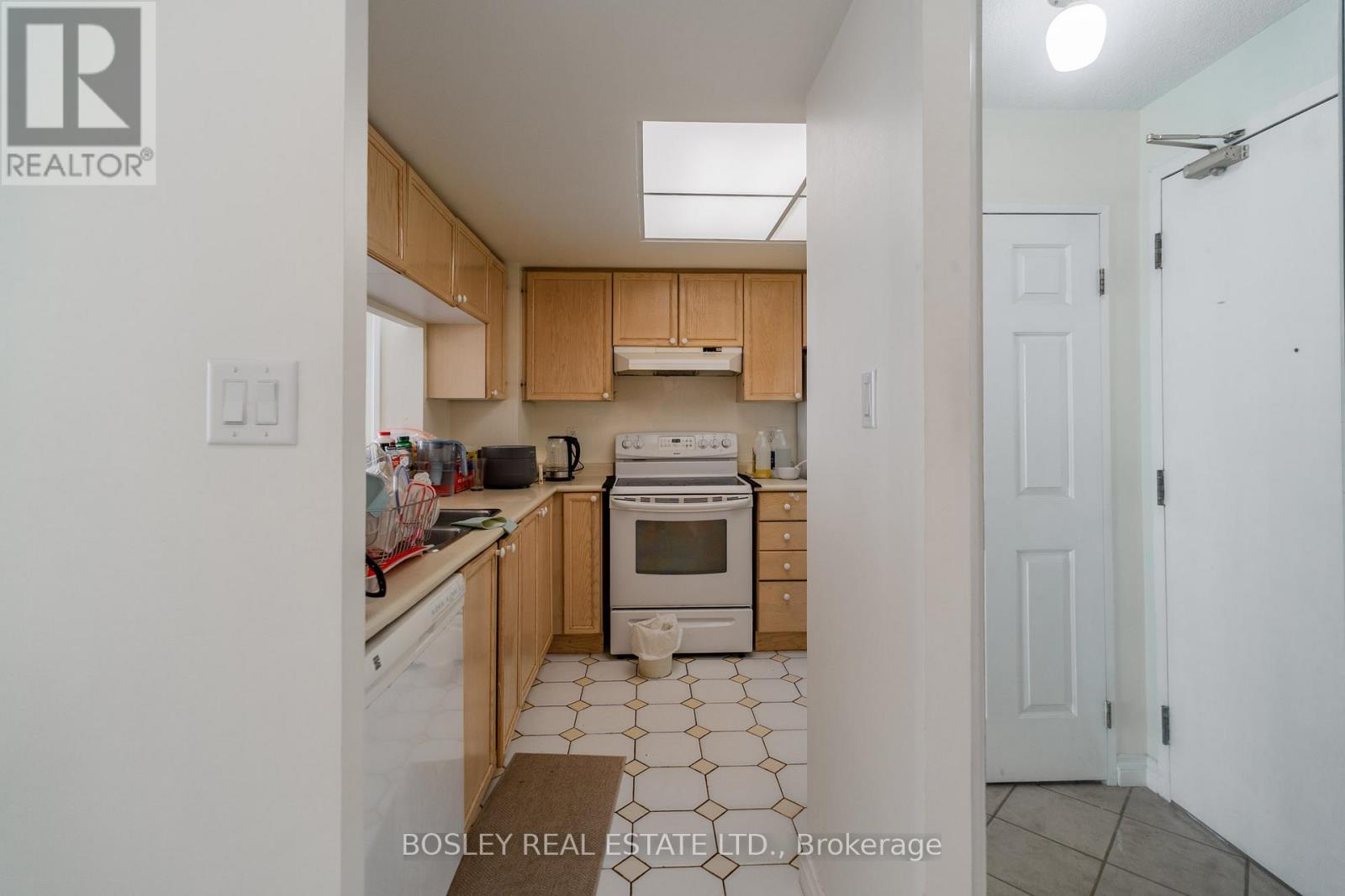 2202 - 101 Subway Crescent, Toronto, Ontario  M9B 6K4 - Photo 16 - W13506478