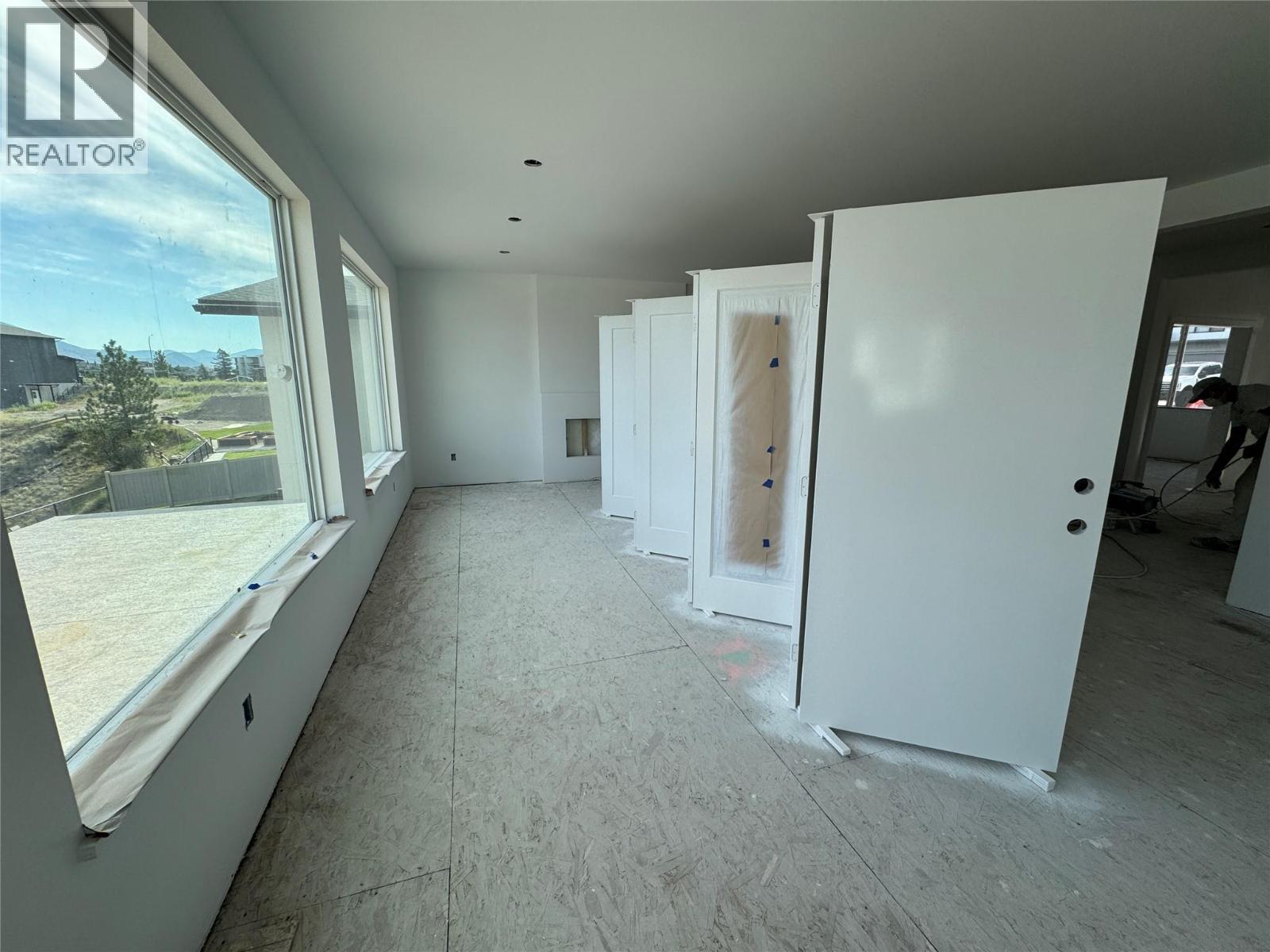 2170 Galore Crescent, Kamloops, British Columbia  V2E 0E4 - Photo 4 - 10376814