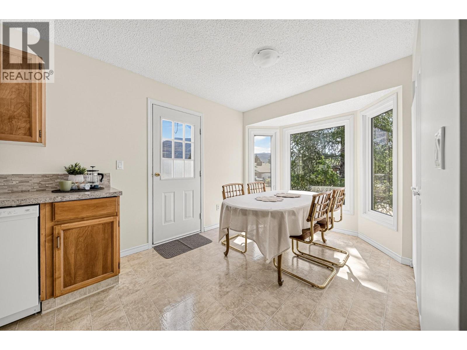 1217 Hickory Crescent, Sparwood, British Columbia  V0B 2G2 - Photo 11 - 10389653