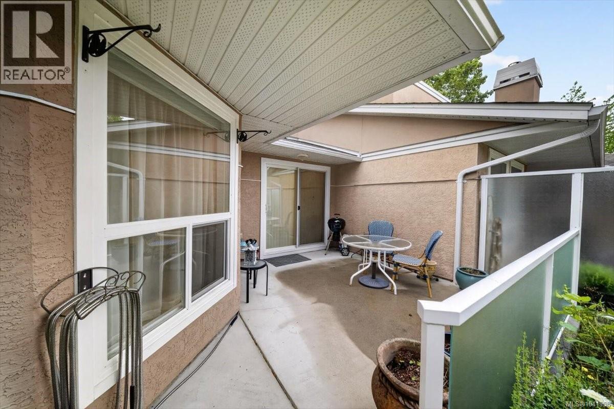 5 3049 Brittany Dr, Colwood, British Columbia  V9B 5P8 - Photo 4 - 1041958