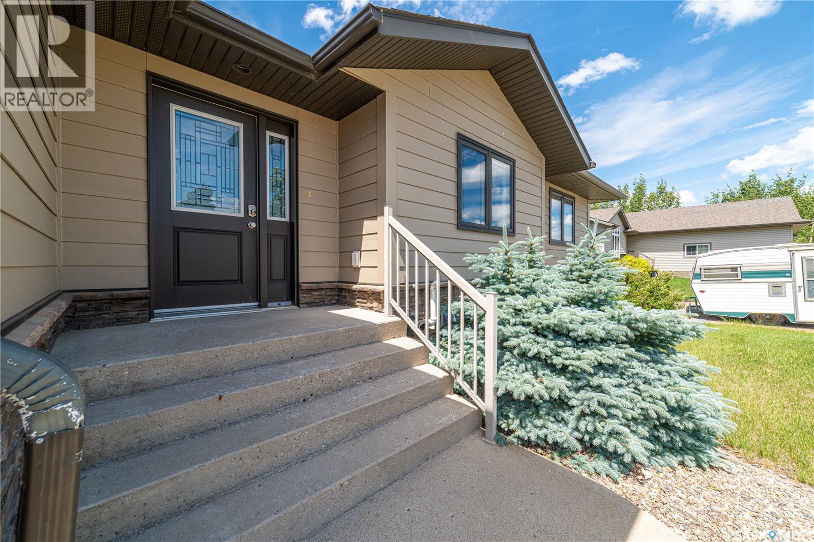 B 608 Riche Street, Bethune, Saskatchewan  S0G 0H0 - Photo 3 - SK041053