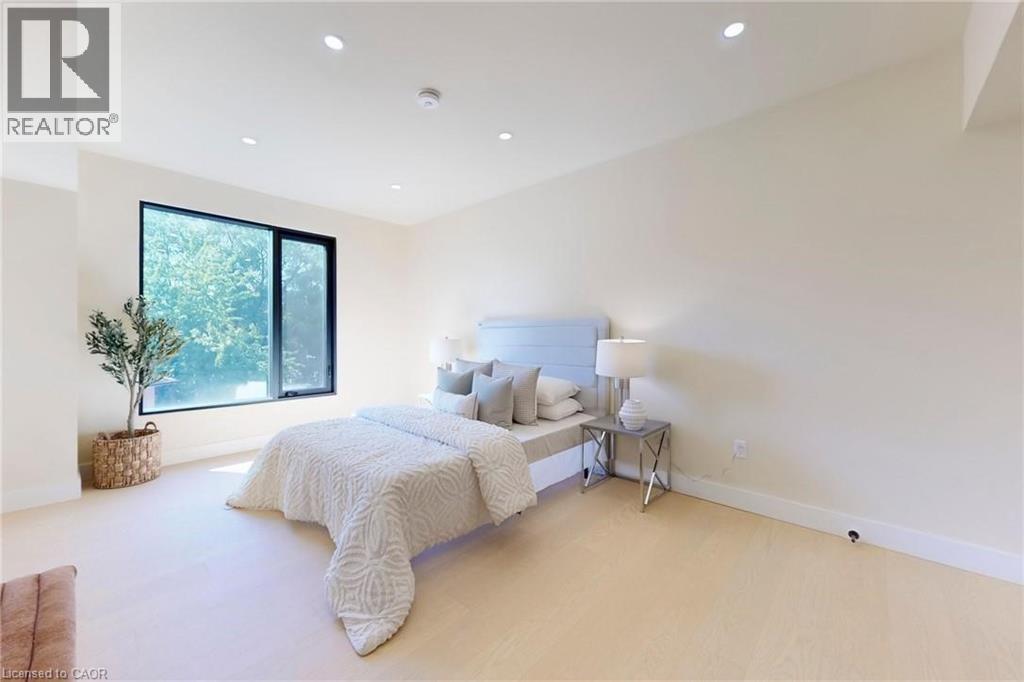 28 Dunsmore Gardens, Toronto, Ontario  M3H 3M2 - Photo 29 - 40844315