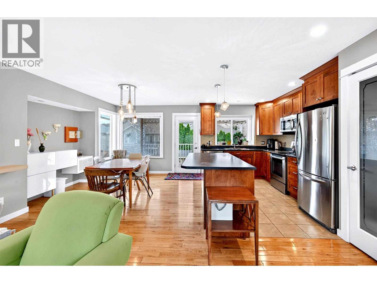 Listing image 8