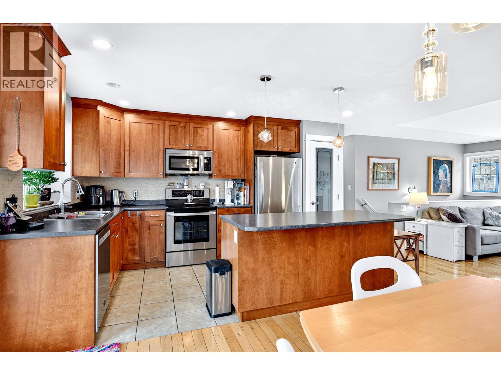 Listing image 9