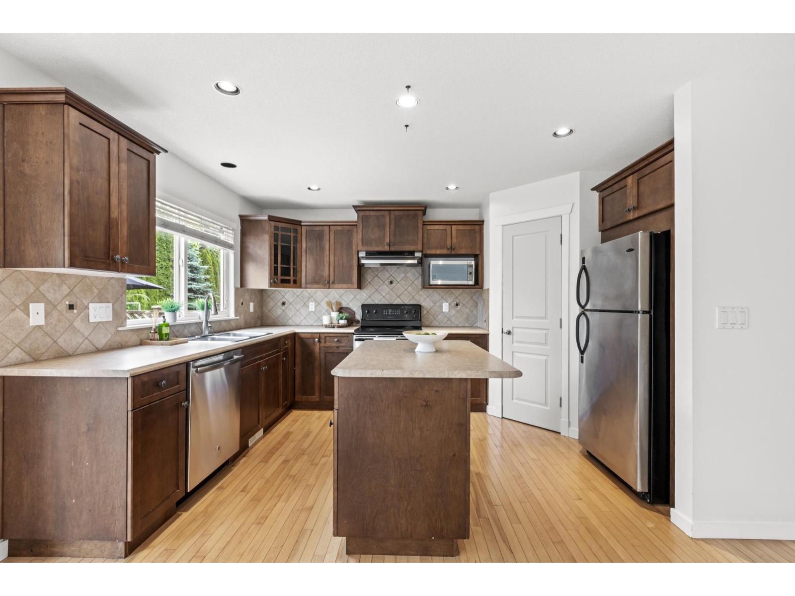 20613 66a Avenue, Langley, British Columbia  V2Y 2Y4 - Photo 15 - R3140706
