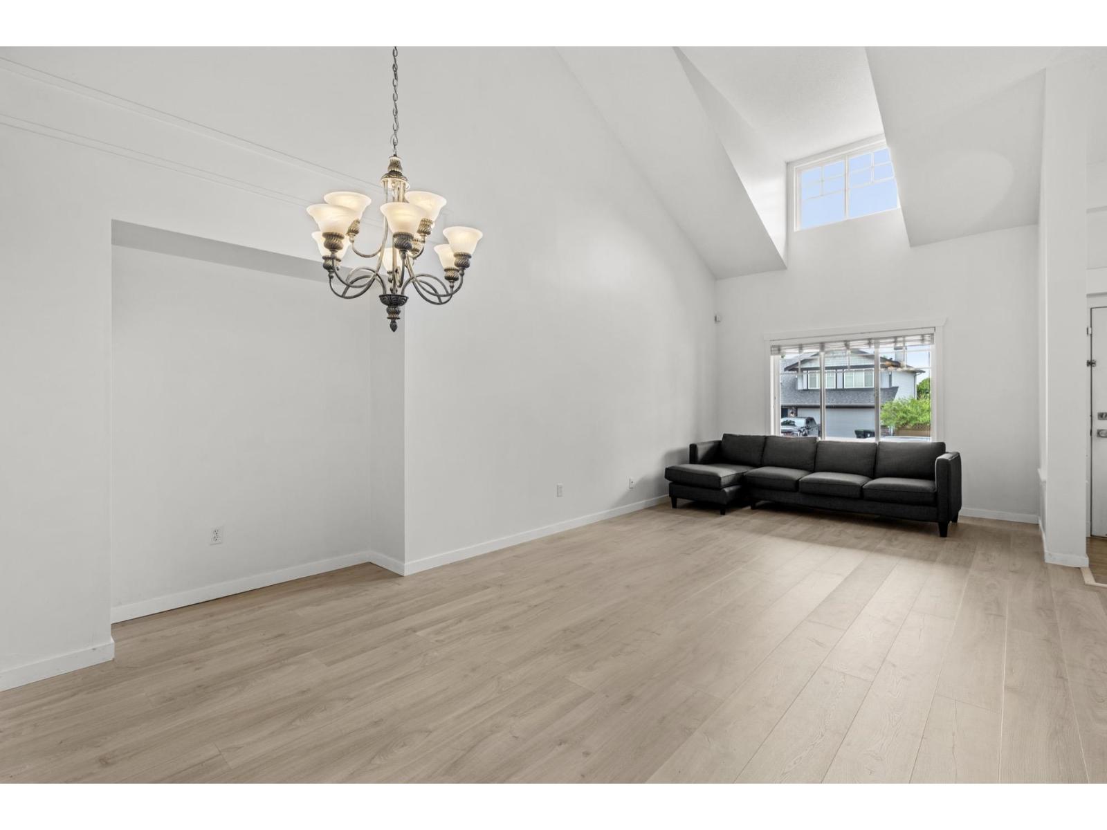20613 66a Avenue, Langley, British Columbia  V2Y 2Y4 - Photo 3 - R3140706