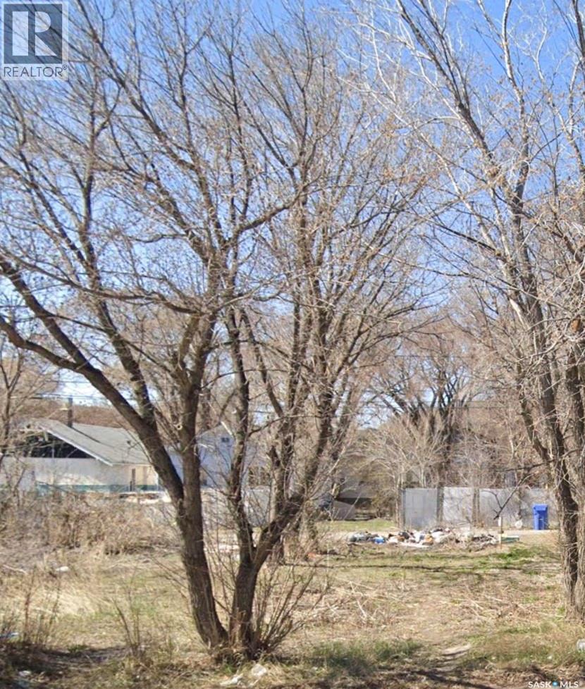 1954 Winnipeg Street, Regina, Saskatchewan  S4P 1G4 - Photo 2 - SK041077