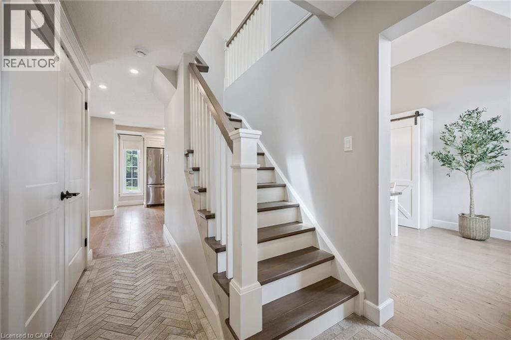 622 Westfield Drive, Waterloo, Ontario  N2T 2P2 - Photo 6 - 40844104