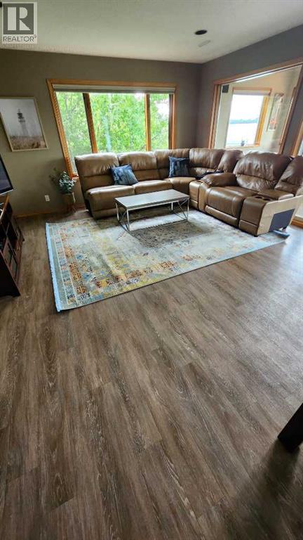 9 Rustic Road, Norglenwold, Alberta  T4S 1S5 - Photo 12 - A2247198