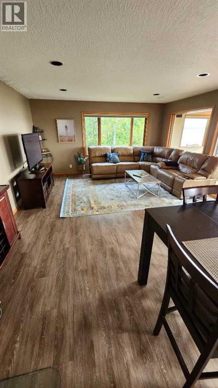 9 Rustic Road, Norglenwold, Alberta  T4S 1S5 - Photo 40 - A2247198