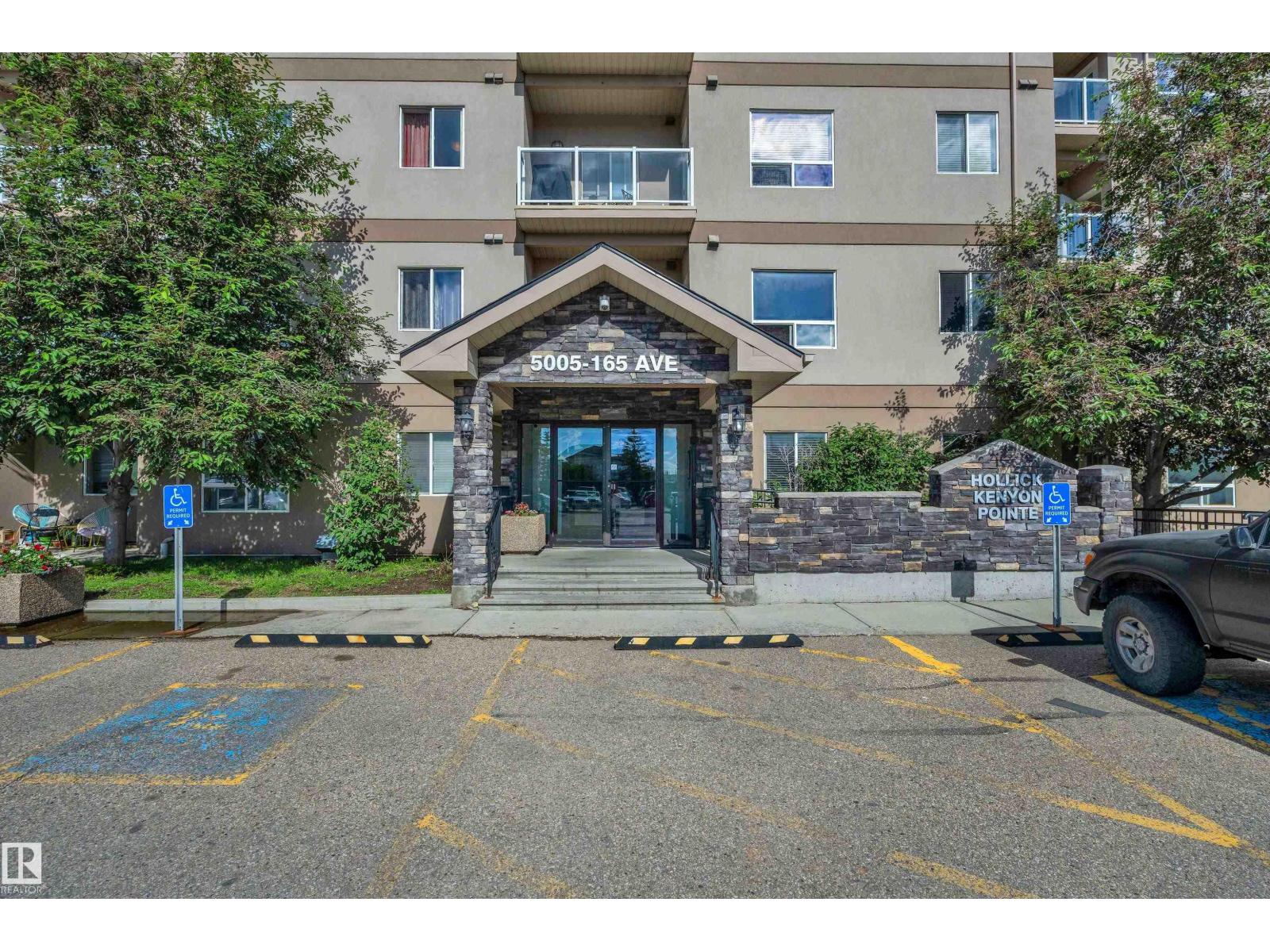 #125 5005 165 AV NW, edmonton, Alberta