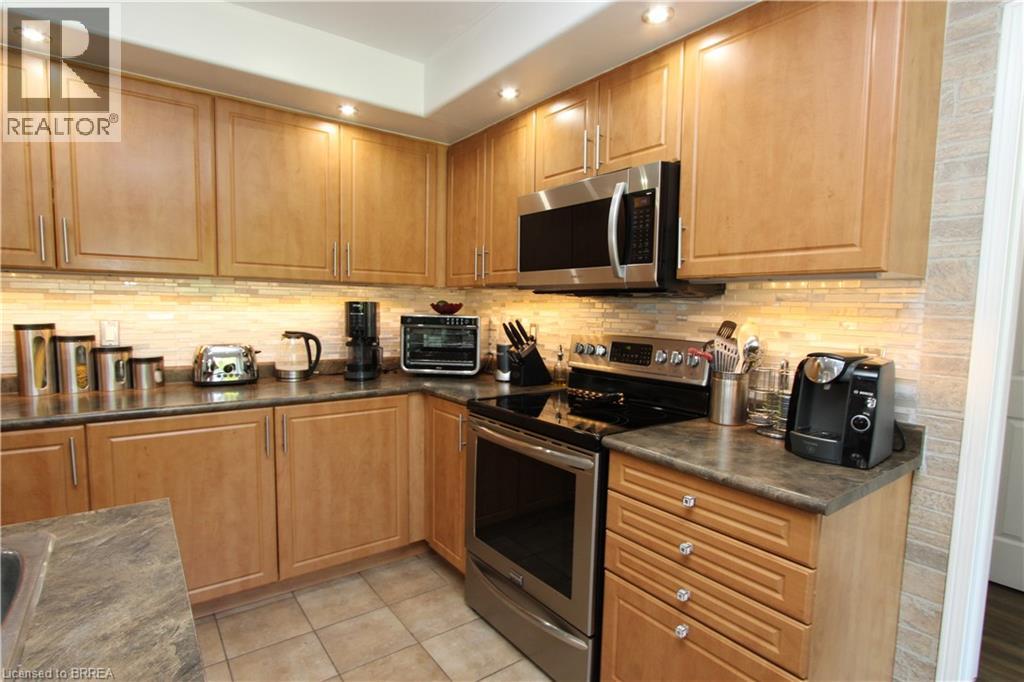 114 Blackburn Drive, Brantford, Ontario  N3T 6S2 - Photo 16 - 40844225