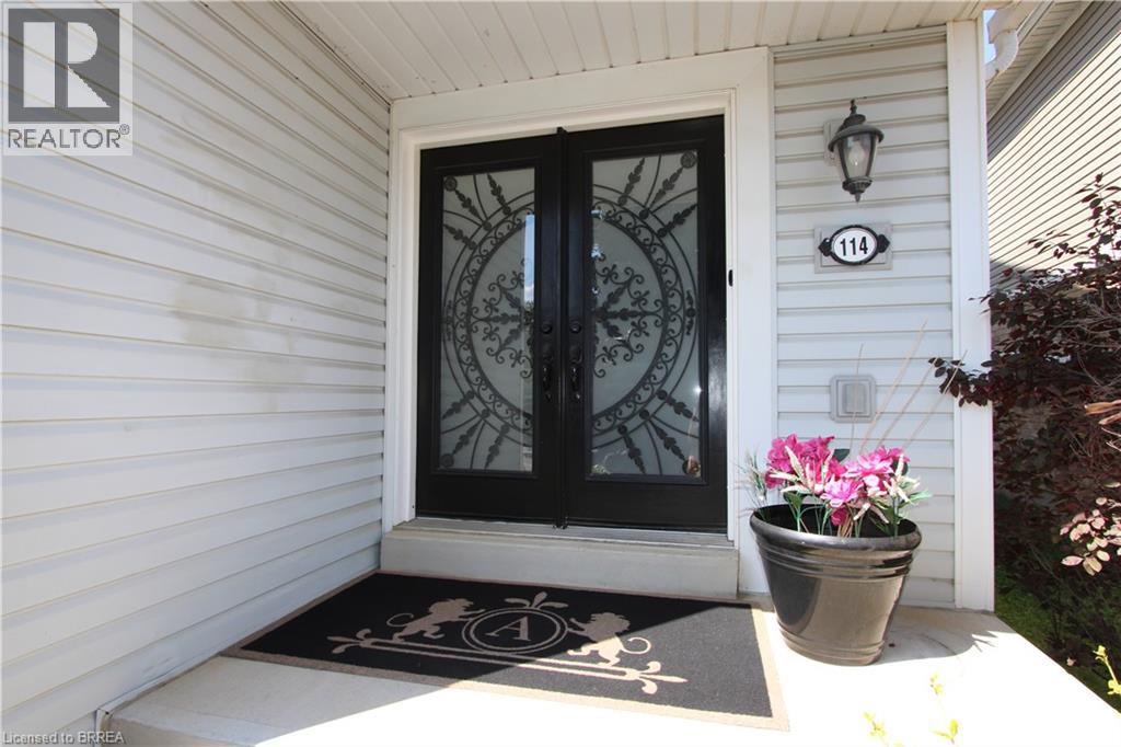 114 Blackburn Drive, Brantford, Ontario  N3T 6S2 - Photo 2 - 40844225