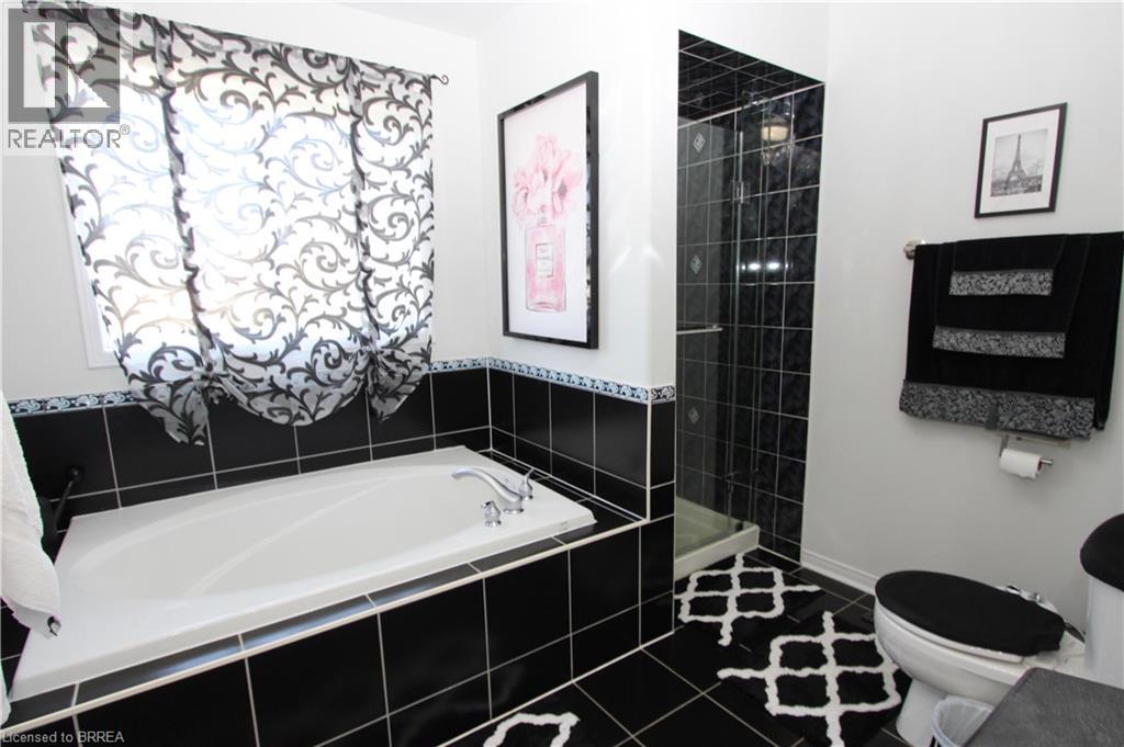 114 Blackburn Drive, Brantford, Ontario  N3T 6S2 - Photo 35 - 40844225