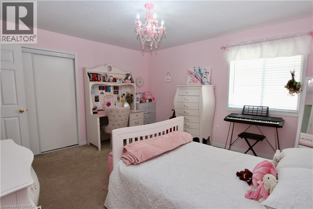 114 Blackburn Drive, Brantford, Ontario  N3T 6S2 - Photo 37 - 40844225