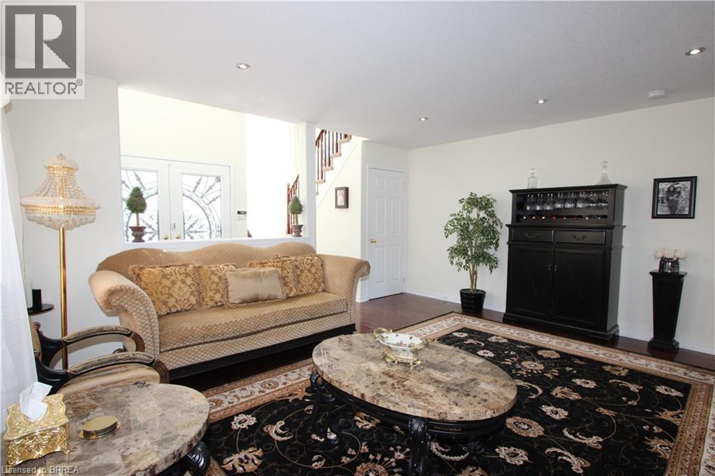 114 Blackburn Drive, Brantford, Ontario  N3T 6S2 - Photo 7 - 40844225