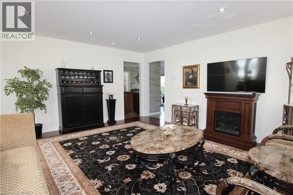 114 Blackburn Drive, Brantford, Ontario  N3T 6S2 - Photo 8 - 40844225