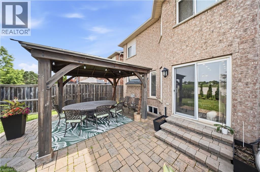5875 Blue Spruce Avenue, Burlington, Ontario  L7L 7N7 - Photo 43 - 40844326
