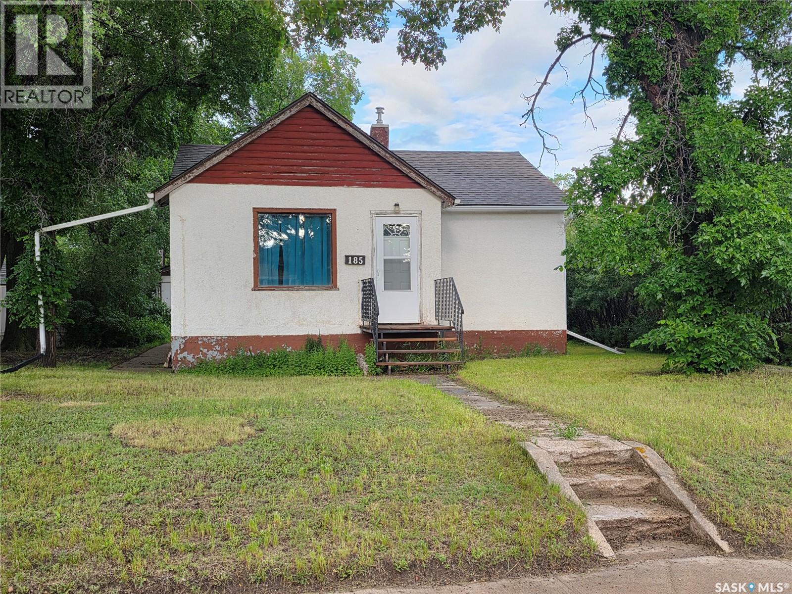 185 3rd AVENUE SE, Swift Current, Saskatchewan