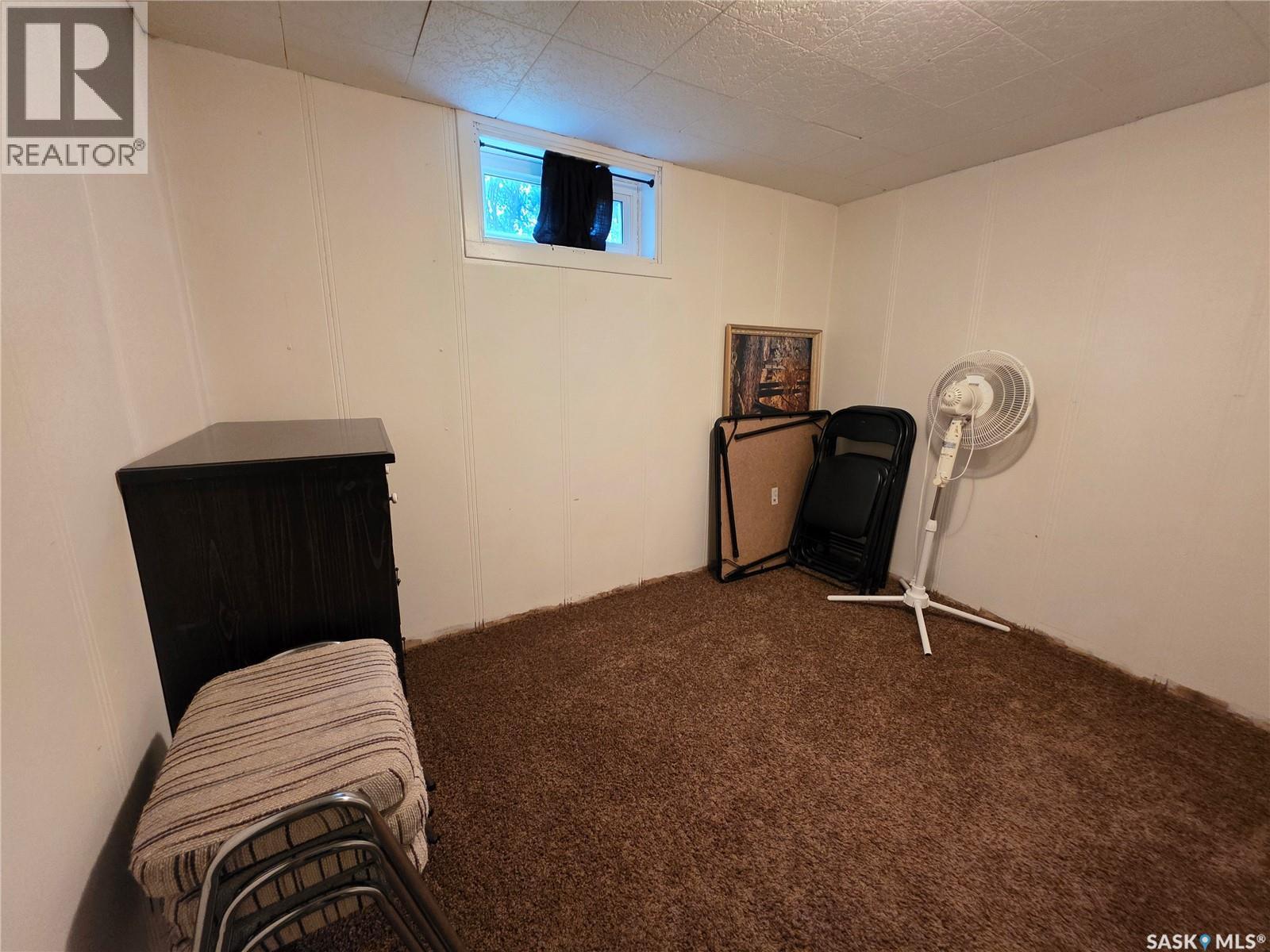 185 3rd Avenue Se, Swift Current, Saskatchewan S9H 3K3 - Photo 19 - SK041096