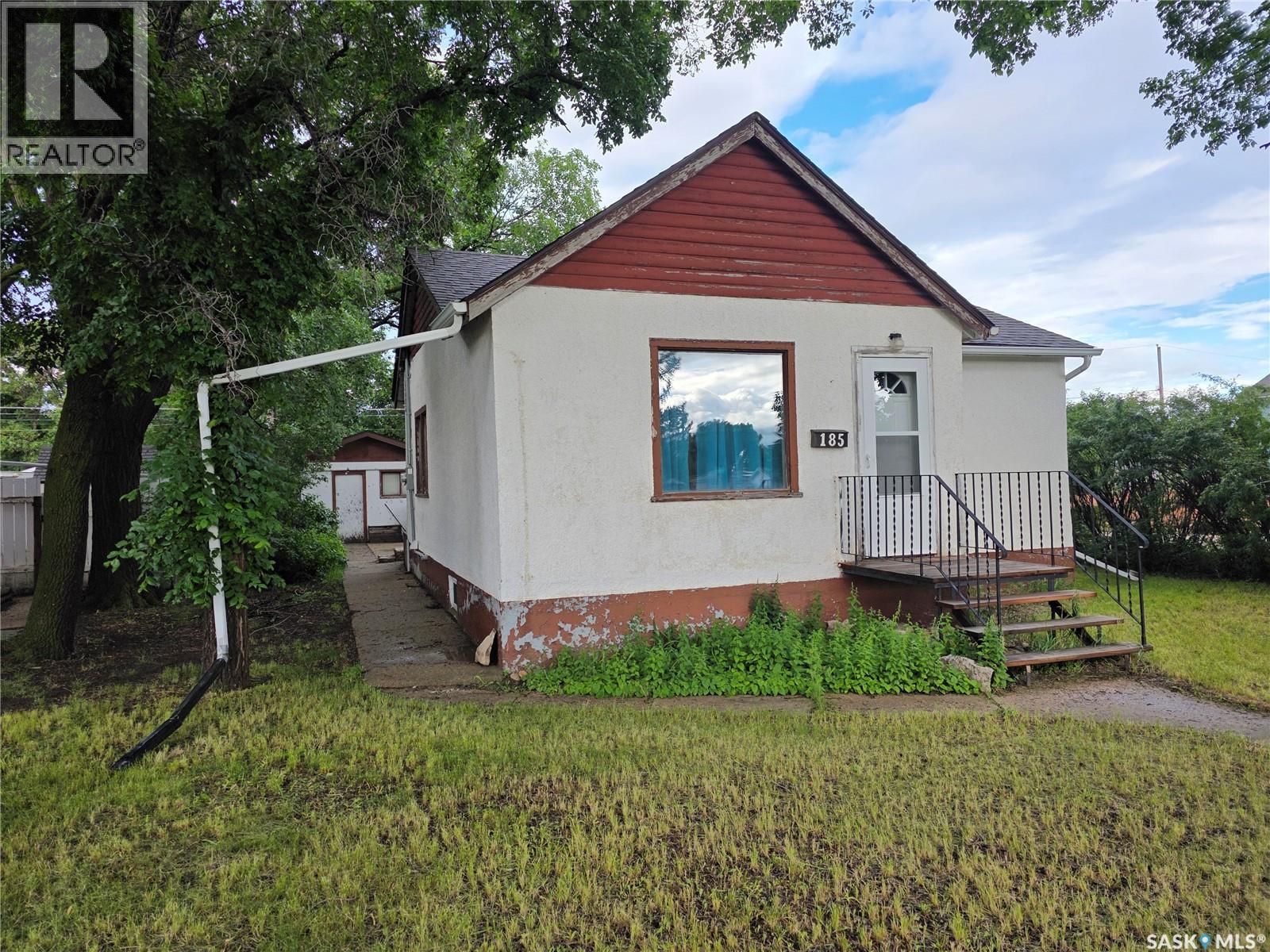 185 3rd Avenue Se, Swift Current, Saskatchewan S9H 3K3 - Photo 28 - SK041096