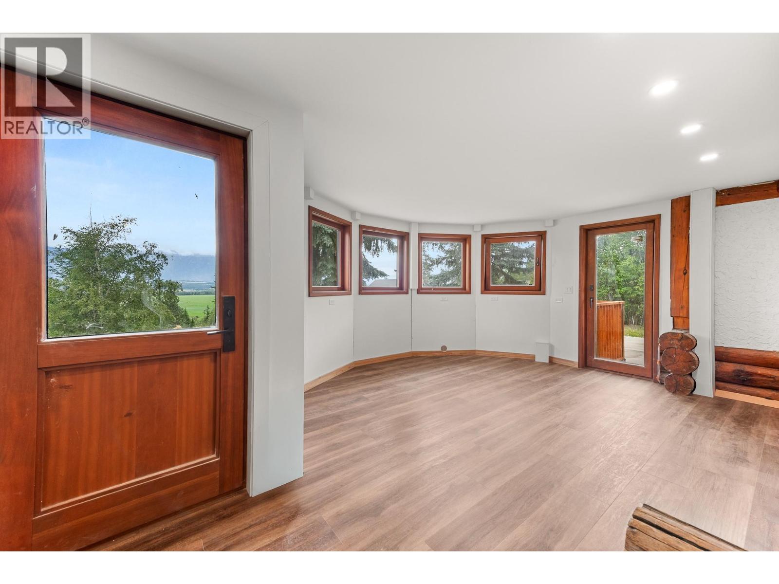 1084 Simmons Road, Creston, British Columbia  V0B 1G7 - Photo 17 - 10393070