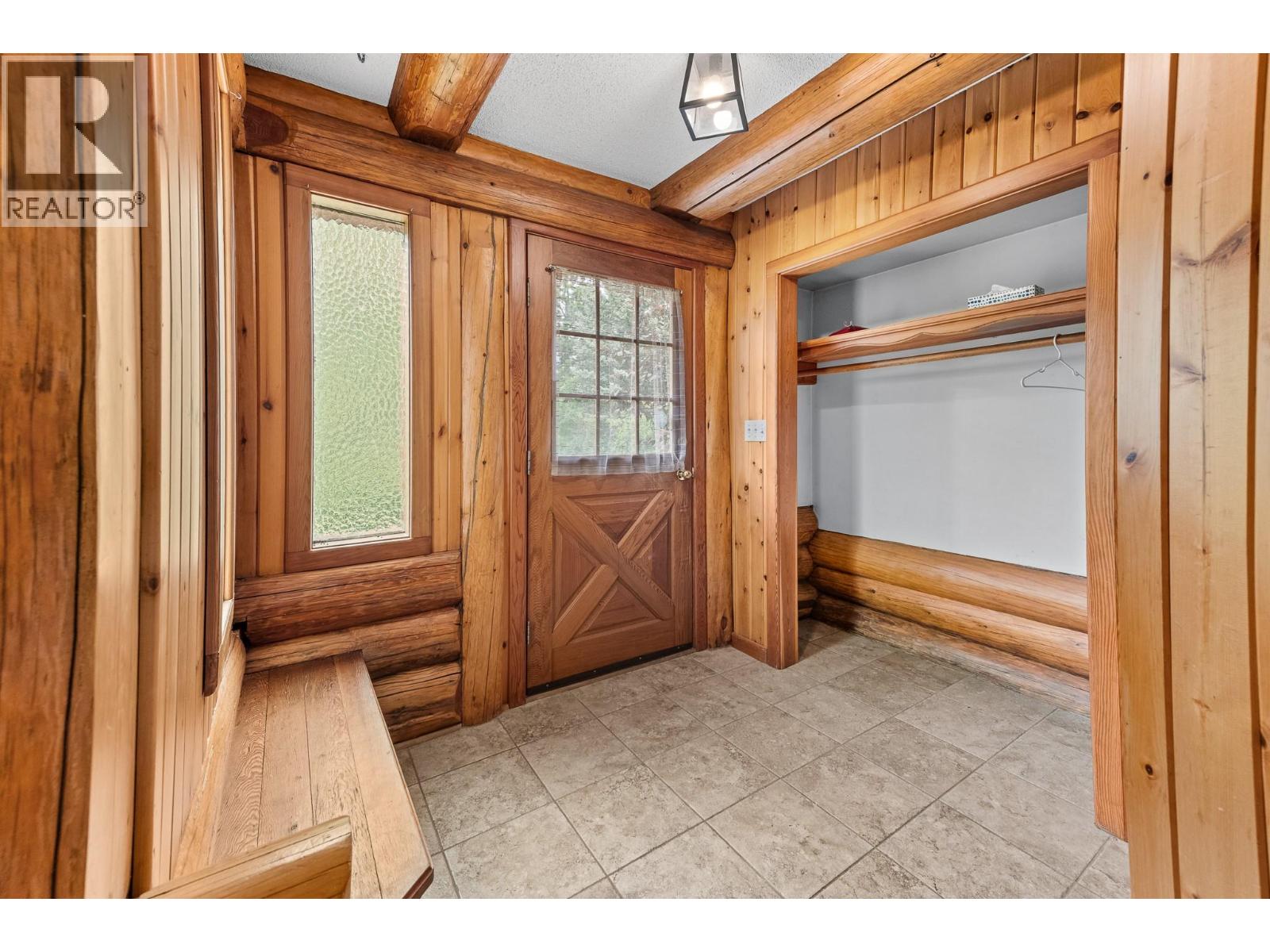 1084 Simmons Road, Creston, British Columbia  V0B 1G7 - Photo 2 - 10393070