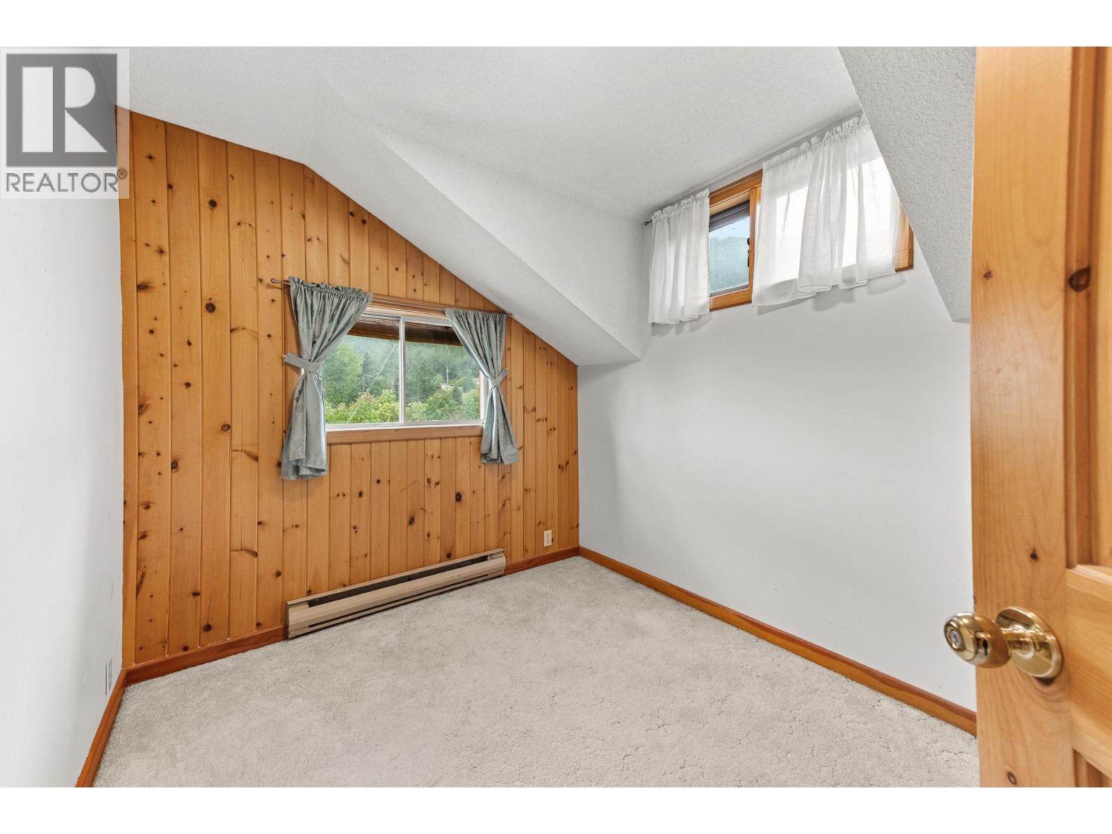 1084 Simmons Road, Creston, British Columbia  V0B 1G7 - Photo 34 - 10393070