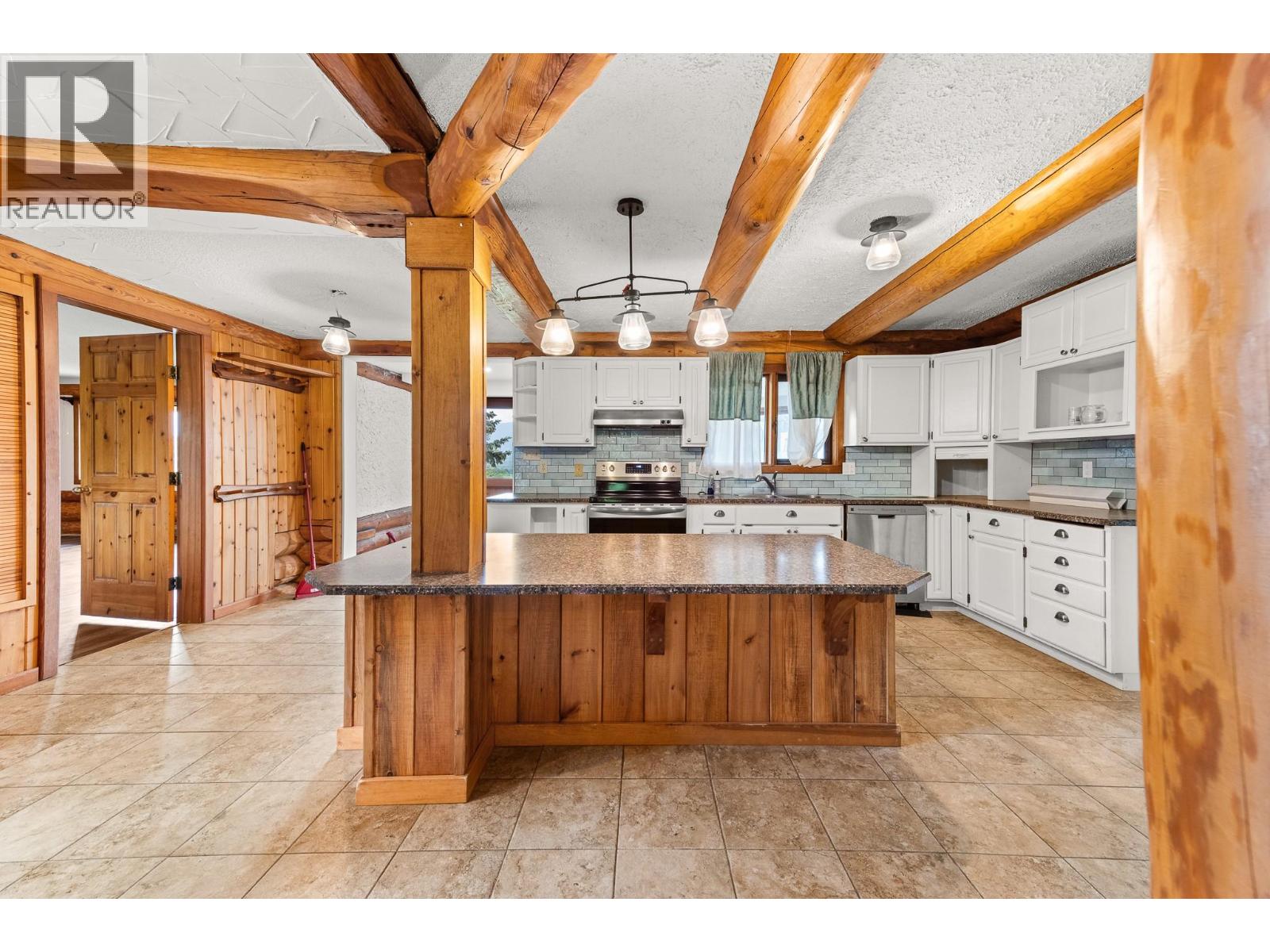 1084 Simmons Road, Creston, British Columbia  V0B 1G7 - Photo 4 - 10393070